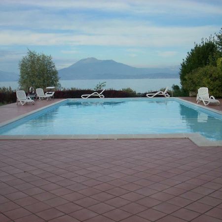 Apartamento Sirmione Exterior foto