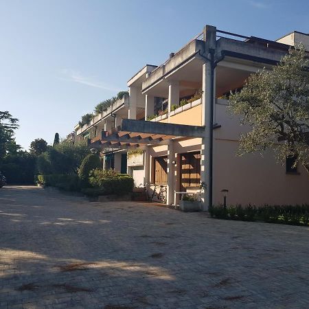 Apartamento Sirmione Exterior foto